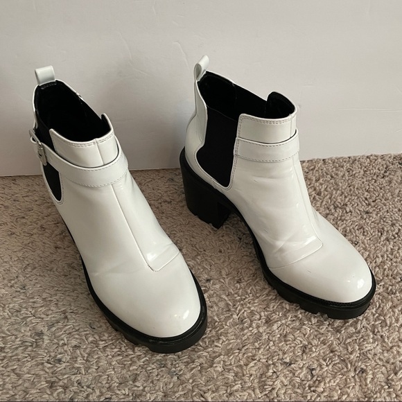 Mix No 6 White Faux Patent Leather 6.5 Chunky Boots Booties Y2K Grunge - Picture 1 of 11